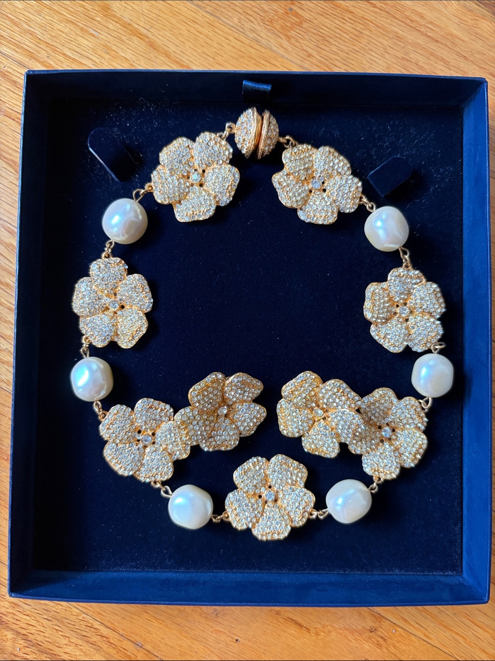 Vintage Gold tone rhinestones statement necklace & clip on earrings set